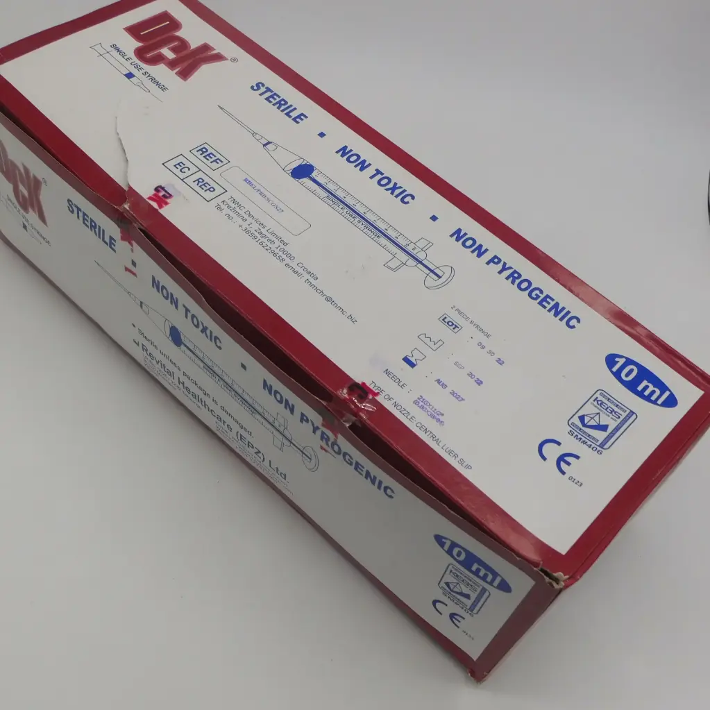 Syringe 10cc With Needle (DCK)